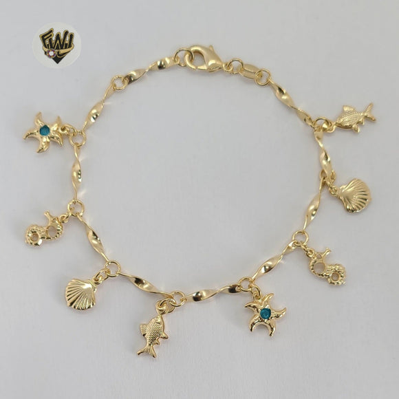 Double G and CZ stars gold charm bracelet -
